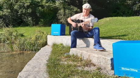 Konzert am Wasser: Zum Abschluss des Sommers performt Marco Ramadani den Song „St. Tropez am Baggersee“ noch einmal live.