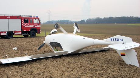 Wegen technischen Problemen musste ein Sportflugzeug bei Mönstetten notlanden.