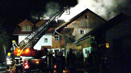 Lebensgefährliche Verletzungen erlitt ein 45-Jähriger bei einem Brand in Asch (Landkreis Landsberg)