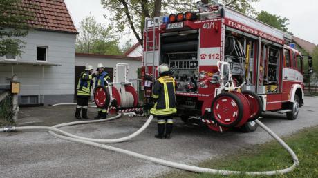Bei einem Brand in Königsbrunn wurde ein Toter geborgen. Bild: Marion Kehlenbach