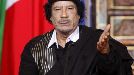Der Libysche Machthaber al-Gaddafi entging angeblich nur knapp dem Tod. dpa