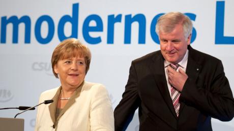 Bundeskanzlerin Angela Merkel (CDU) und Bayerns Ministerpraesident Horst Seehofer (CSU) in Andechs