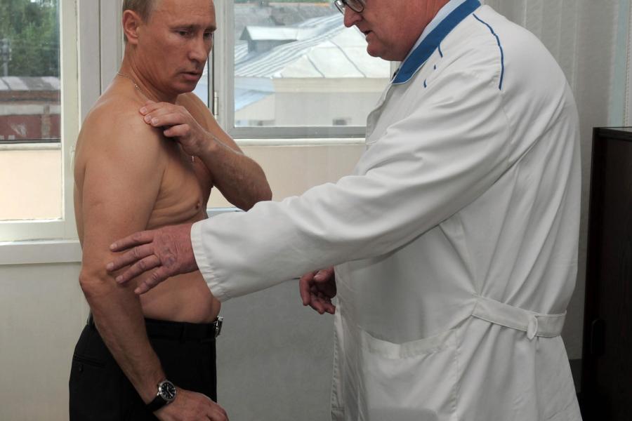 "Перезапускали сердце несколько раз": Что на данный момент известно о состоянии Путина. Комментарий от Дмитрия Пескова