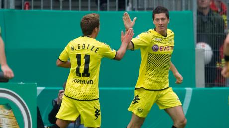 Im Verein legt Mario Götze die Tore für Robert Lewandowski auf. Im Freundschaftsspiel Deutschland gegen Polen stehen die beiden Teamkollegen von Borussia Dortmund sich für 90 Minuten gegenüber.