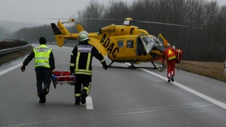 Ein Falschfahrer hat auf der A7 Höhe Nersingen einen Unfall verursacht. Vier Menschen wurden verletzt.