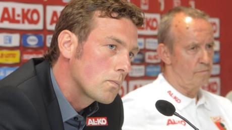 Augsburgs neuer Trainer Markus Weinzierl mit Walther Seinsch.