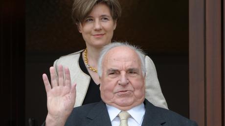 Helmut Kohl ist nur noch selten in der Öffentlichkeit zu sehen. Grund dafür ist seine gesundheitliche Beeinträchtigung.