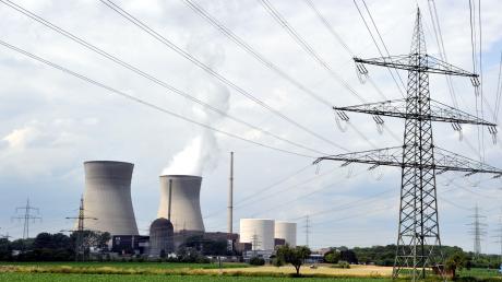 Das Kernkraftwerk Gundremmingen könnte stillschweigend zu einem langfristigen Lager für Castoren werden - befürchten die Grünen.