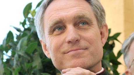 Georg Gänswein - welche Rolle spielt der Deutsche künftig im Vatikan? Der enge Vertraute des früheren Papstes Benedikt XVI. steht nun auch dem neuen Papst Franziskus zur Seite.