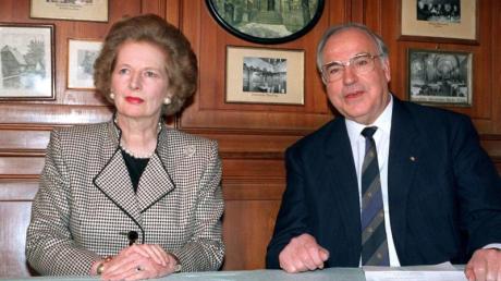 Altbundeskanzler Kohl wollte in den 1980ern offenbar die Hälfte der in Deutschland lebenden Türken loswerden. Das Bild zeigt ihn bei einem Gespräch mit Margaret Thatcher Ende April 1989 in Deidesheim. 
