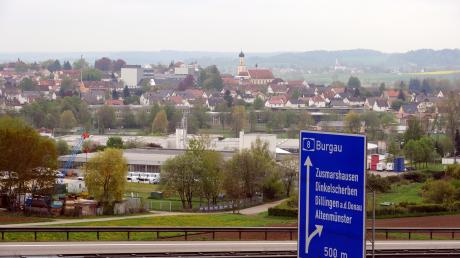Der Autobahnzugang auf die A 8 an der Anschlussstelle Zusmarshausen wird in Fahrtrichtung München für zwei Tage gesperrt. Archivbild