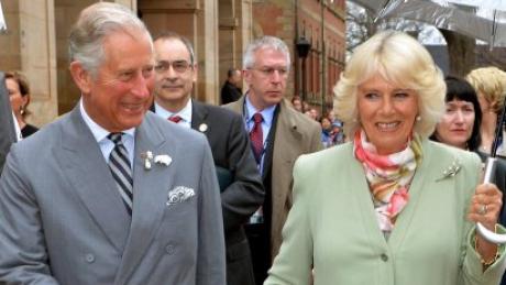 Prinz Charles reist zurzeit mit seiner Frau Camilla durch Kanada. Bei einem Besuch in einem Migrationsmuseum in Halifax soll der britische Thronfolger den Russischen Präsidenten Putin mit Hitler verglichen haben.