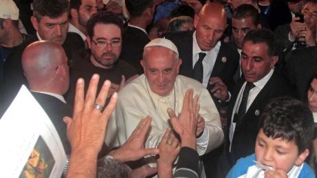 Papst Franziskus setzt sich bei seiner ersten Reise in den Nahen Osten für Frieden in der Region ein.