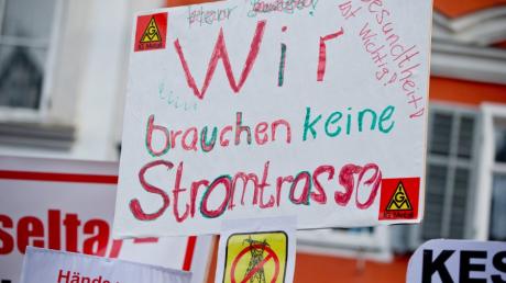 Die Bürger in Oettingen kämpfen gegen die geplante Stromtrasse.