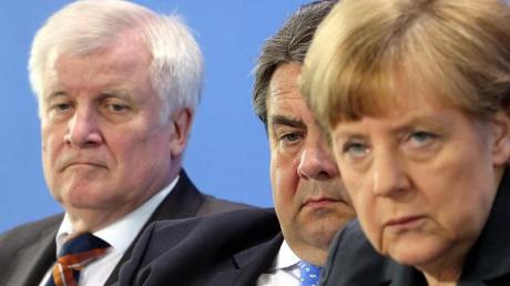Wer ist verantwortlich für die schlechten Wahlergebnisse? Gabriel sagt Seehofer. Seehofer sagt Merkel. (Archivbild)