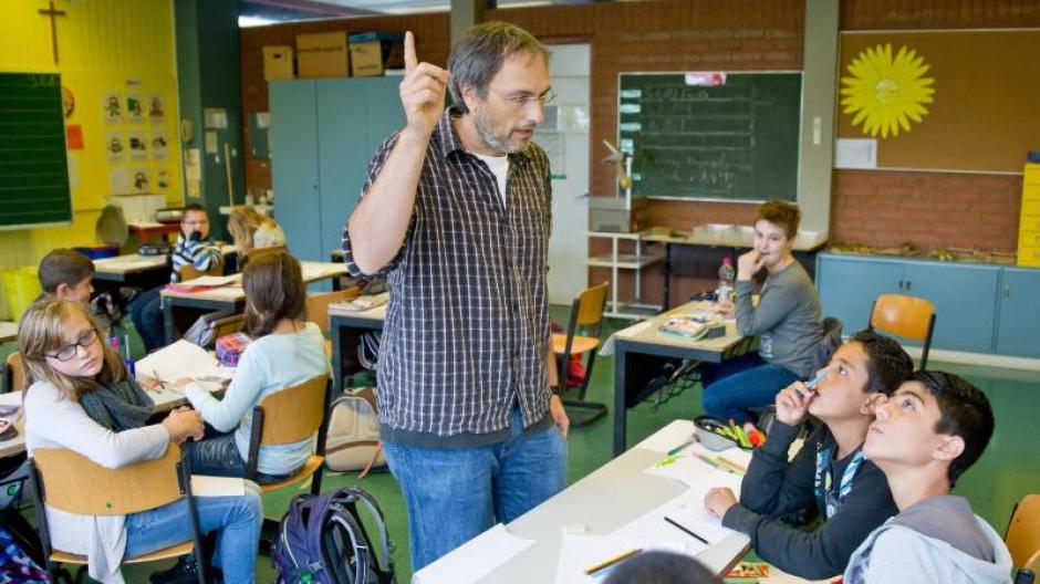 Bildung Bayern Sucht Verzweifelt Nach Lehrern Nachrichten Bayern