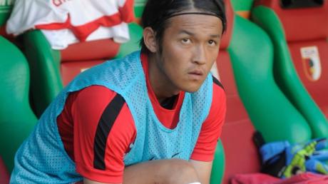 Der Japaner Takashi Usami gehört derzeit zu den Sorgenkindern des FC Augsburg. Das soll sich aber bald ändern.