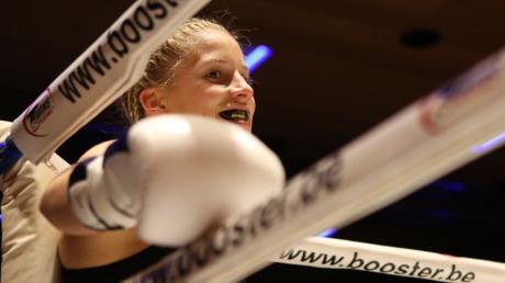 Christina Rupprecht ist eine von vielen unbekannten Augsburger Weltmeistern. Sie erkämpfte sich den Titel im Boxen im Minimum-Gewicht.