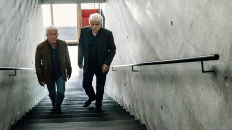 Ivo Batic (Miroslav Nemec) und Franz Leitmayr (Udo Wachtveitl) verfolgen eine vielversprechende Spur. Eine Szene aus dem München-Tatort "Die Liebe, ein seltsames Spiel".