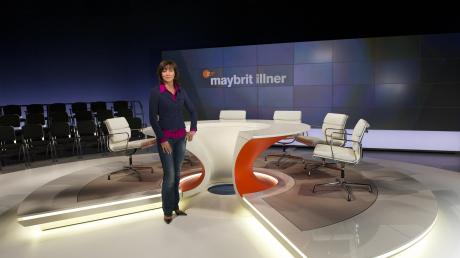 Einmal pro Woche führt Maybrit Illner durch ihren gleichnamigen Polittalk. Mit Gästen aus Gesellschaft, Politik und Wirtschaft diskutiert sie live aus Berlin das "Thema der Woche".