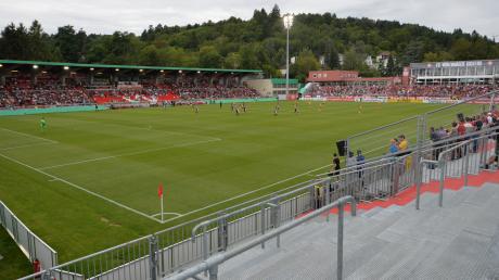 FC Würzburger Kickers - SC Freiburg heute im DFB-Pokal: Übertragung, Liveticker, Aufstellung, Spielstand, Sender, Termin und Uhrzeit - alle Infos finden Sie hier. Gespielt wird in der Flyeralarm Arena.
