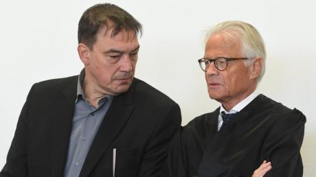 Der ehemalige Landtagsabgeordnete Linus Förster (links) mit seinem Anwalt Walter Rubach.