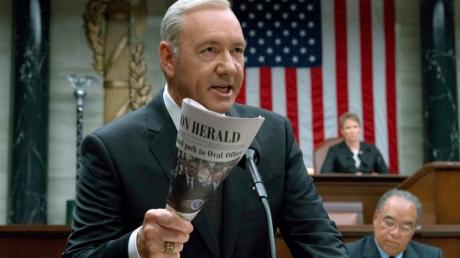 Kevin Spacey ist raus bei House of Cards. In einer sechsten Staffel wird er nicht mehr den US-Präsidenten Frank Underwood spielen. 
