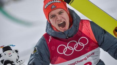 Pure Freude: Skispringer Andreas Wellinger feiert seinen Olympiasieg.