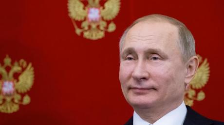 Wladimir Putin geht ist der alte und neue russische Präsident.
