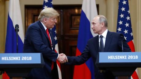 Donald Trump und Wladimir Putin kamen in Helsinki zu ihrem ersten Gipfel zusammen.
