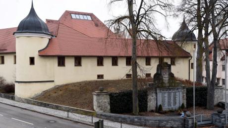 Die Fugger kauften Emersacker im 17. Jahrhundert. Nach ihnen ist das Fuggerschloss benannt.