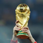 Um diesen Pokal wird es auch bei der WM 2030 geben. Unklar ist noch, wo diese ausgetragen wird. 