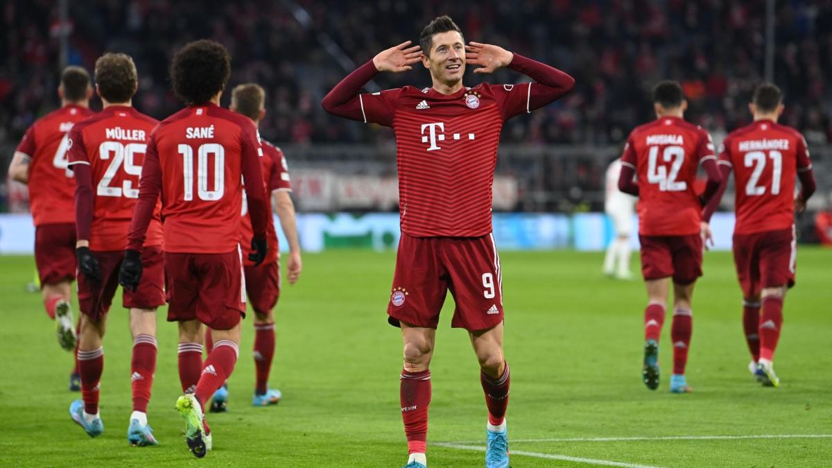 #Champions League: Torfestival der Bayern: Nagelsmann lobt „Gier und Energie“