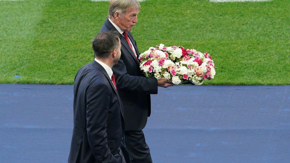#Champions-League-Finale: Liverpool-Legende Dalglish hinterlegt Kranz für Heysel-Opfer