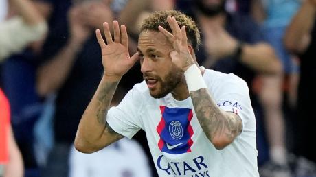 PSG-Star Neymar jubelt nach seinem Treffer.
