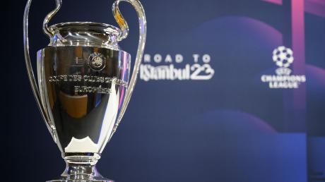Die UEFA hat Berichte über eine angeblich mögliche Verlegung des Finales dementiert.