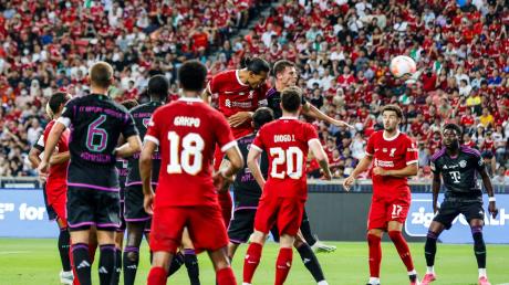 Die Bayern setzten sich gegen Liverpool nach einem 0:2-Rückstand noch mit 4:3 durch.