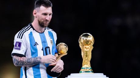 Ein Jahr nach dem WM-Finale in Katar hat Lionel Messi an den Triumph bei Weltmeisterschaft erinnert.