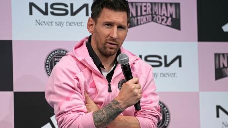 Inter Miamis Lionel Messi hat sich auf einer Pressekonferenz für seine Spielpause gerechtfertigt.