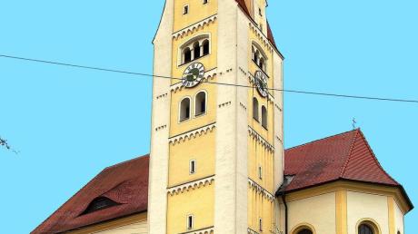 Auf dem höchsten Punkt des Burger Berges steht die mächtige Kirche Heilig Kreuz, deren 250-jähriges Bestehen jetzt gefeiert wurde. 