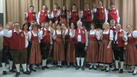 Einen tollen Abend mit einer böhmisch-mährischen Hitparade unter dem Motto „Ab 8 in Tracht“ gab es zum zweiten Mal beim Musikverein Neuburg. 
