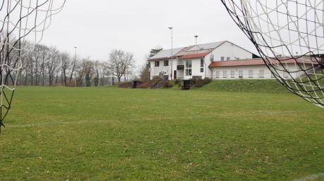 Sportgelände und Vereinsheim in Bleichen wurden als neues Sportzentrum für die Gesamtgemeinde Deisenhausen vorgeschlagen.  	