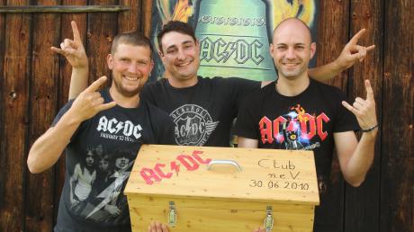 Die „Eingefleischten“ AC/DC-Fans aus Waltenhausen und Hohenraunau. Von links: Simon Schuster, Julian Böhm und Matthias Hatzelmann. 