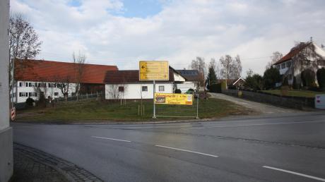 Über die Nutzung des ehemaligen „Huber-Areals“ in Langenhaslach gibt es unterschiedliche Auffassungen. In diesem Bereich soll zudem die Straßenquerung für Fußgänger verbessert werden. 