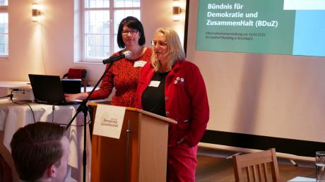 Michaela Leinweber (links) und Eva Herold-Fißl stellten das Bündnis vor und beantworteten viele Fragen. 