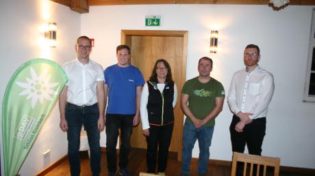 Der neue Vorstand: (von links) Alexander Joas, Stefan Huber, Brigitte Fischer, Klaus Schäffler und Martin Kramer