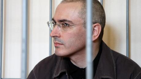 Der ehemalige Yukos-Manager Michail Chodorkowski während einer Gerichtsverhandlung in Moskau.