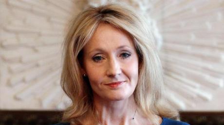 Joanne K. Rowling ist mit Harry Potter berühmt und reich geworden.