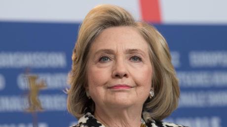 Die frühere US-Präsidentschaftskandidatin Hillary Clinton will eine zweite Amtszeit von Donald Trump verhindern.