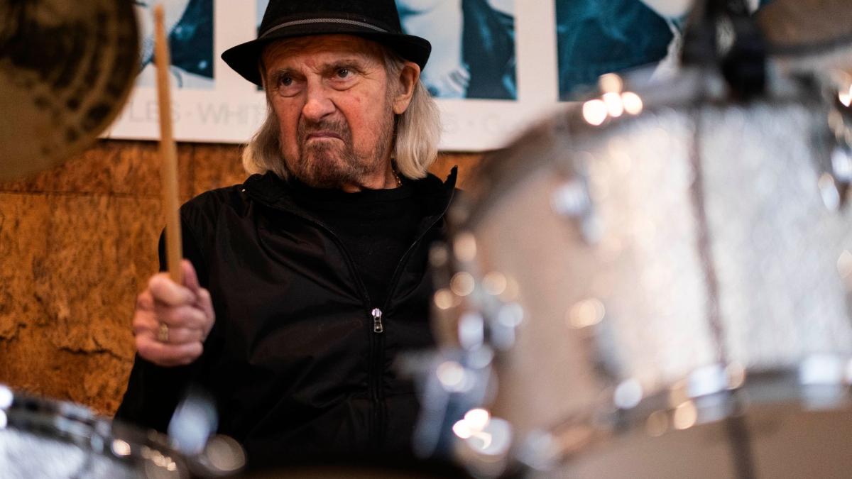 #Rock-Band: Yes-Schlagzeuger Alan White gestorben
